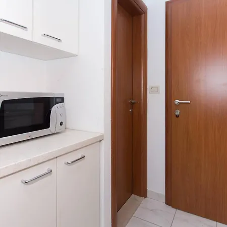 Betanija Трогір