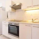Betanija Apartment *